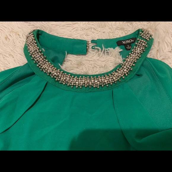 Cold-Shoulder Ruffled Jumpsuit - Picture 4 of 8